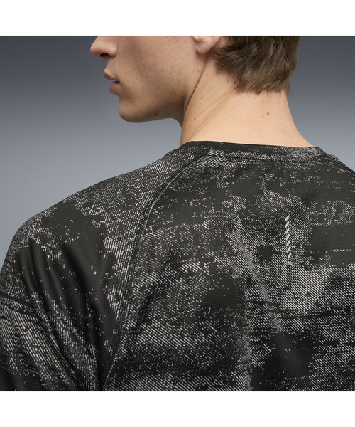 PUMA(プーマ)の「PUMA プーマ メンズ ランニング ヴェロシティ AOP 半袖 Tシャツ(Tシャツ/カットソー・メンズ・ブラック系その他5/ブラック・XX-LARGE/MEDIUM/X-LARGE/SMALL/LARGE)」の5枚目の写真