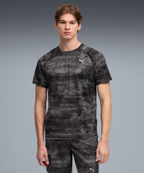 PUMA(プーマ)の「PUMA プーマ メンズ ランニング ヴェロシティ AOP 半袖 Tシャツ(Tシャツ/カットソー・メンズ・ブラック系その他5/ブラック・XX-LARGE/MEDIUM/X-LARGE/SMALL/LARGE)」の1枚目の写真