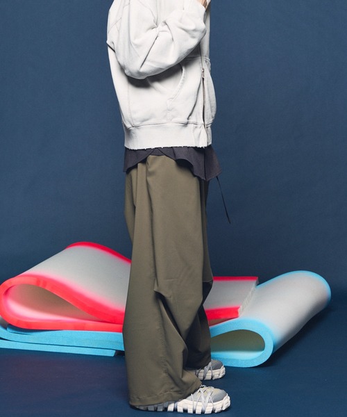 MAISON SPECIAL（メゾンスペシャル）の「《UNISEX》Sunlight Block Prime-Wide Climbing Pants/Sunlight Block プライムワイドクライミングパンツ【MAISON SPECIAL/メゾンスペシャル】（その他パンツ・メンズ・ブラック/ライトグリーン/ネイビー・2/1/0）」の6枚目の写真