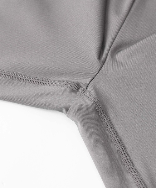 Champion(チャンピオン)の「Champion LOGO inner leggings 抗菌防臭 吸水速乾 レギンス 95451005(レギンス/スパッツ・レディース・ブラック/チャコール・M/L)」の6枚目の写真