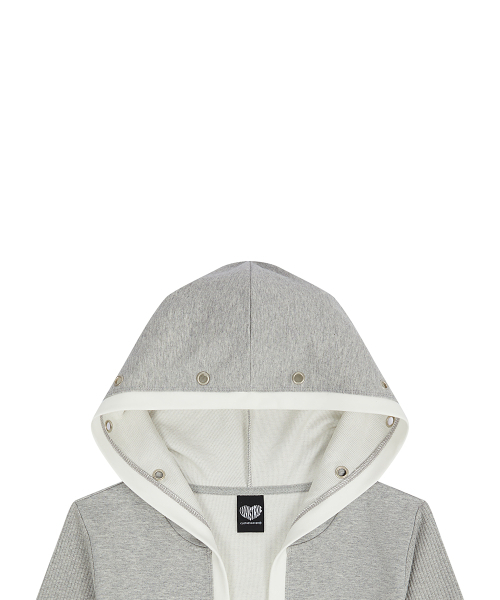 LUVISTRUE（ラヴイズトゥルー）の「EL EYELET HOOD BOLERO CARDIGAN(GRAY)（カーディガン/ボレロ・レディース・その他・FREE）」の4枚目の写真
