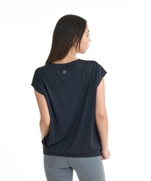 ROXY(ロキシー)の「ROXY ウィメンズ FITNESS MY 1ST ROXY TUNIC Tシャツ 【2026年春夏モデル】/ロキシーUVカットトップス(Tシャツ/カットソー・レディース・ブラック/グレー/ミント/ホワイト・SMALL/MEDIUM/LARGE)」の6枚目の写真