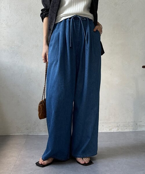 DouDou（ドゥドゥ）の「【インフルエンサーOKOCHI企画】デニムタックイージーパンツ（その他パンツ・レディース・ブルー・38/36）」の16枚目の写真