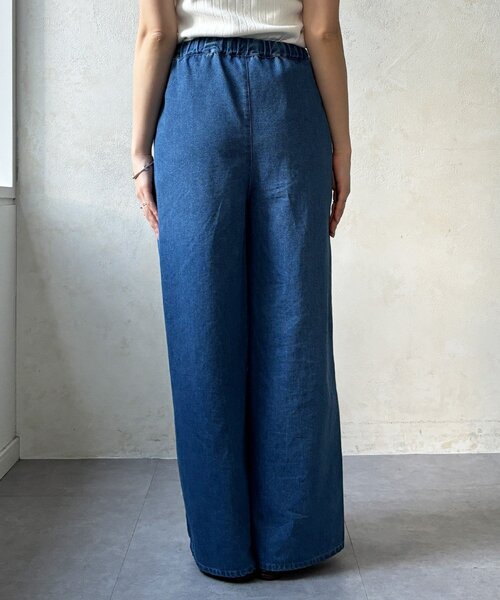 DouDou（ドゥドゥ）の「【インフルエンサーOKOCHI企画】デニムタックイージーパンツ（その他パンツ・レディース・ブルー・38/36）」の21枚目の写真