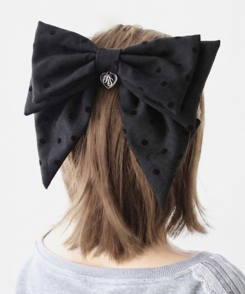 DearMyLoveRose(ディアマイラブローズ)の「オリジナルハートチャーム付きビッグリボンドットバレッタ(その他ヘアアクセサリー・レディース・グレー/ブラック・FREE)」の13枚目の写真