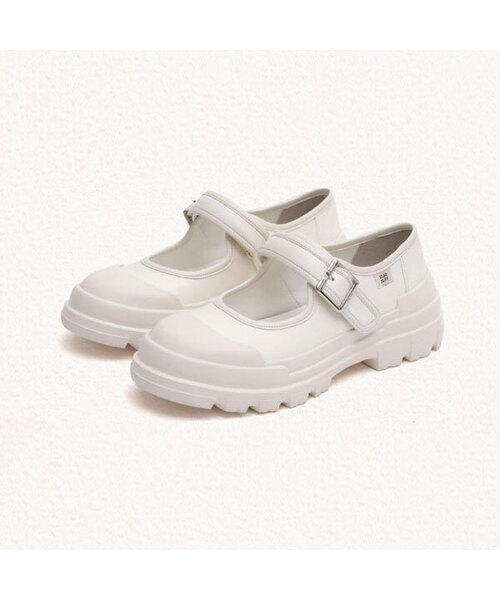 MAC MOC(マックモック)の「Omni オムニ ベーシック ベルクロストラップ スニーカー_3カラー 3.5cm(スニーカー・レディース・ブラック/シルバー/ホワイト・23cm/22.5cm/23.5cm/24cm/24.5cm/25cm)」の2枚目の写真