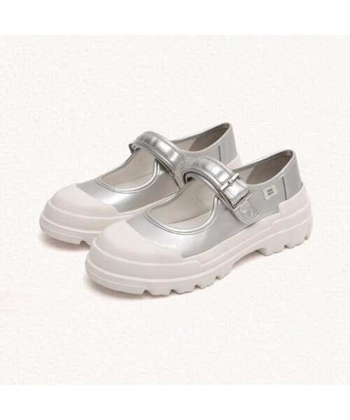 MAC MOC(マックモック)の「Omni オムニ ベーシック ベルクロストラップ スニーカー_3カラー 3.5cm(スニーカー・レディース・ブラック/シルバー/ホワイト・23cm/22.5cm/23.5cm/24cm/24.5cm/25cm)」の3枚目の写真