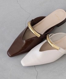 welleg（ウェレッグ）の「スクエアトゥ ゴールドメタル ミュールサンダル（サンダル）」