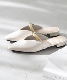 welleg（ウェレッグ）の「スクエアトゥ ゴールドメタル ミュールサンダル（サンダル）」