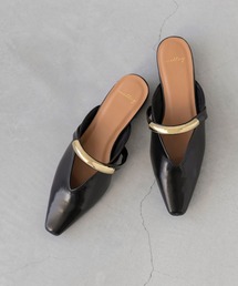 welleg（ウェレッグ）の「スクエアトゥ ゴールドメタル ミュールサンダル（サンダル）」