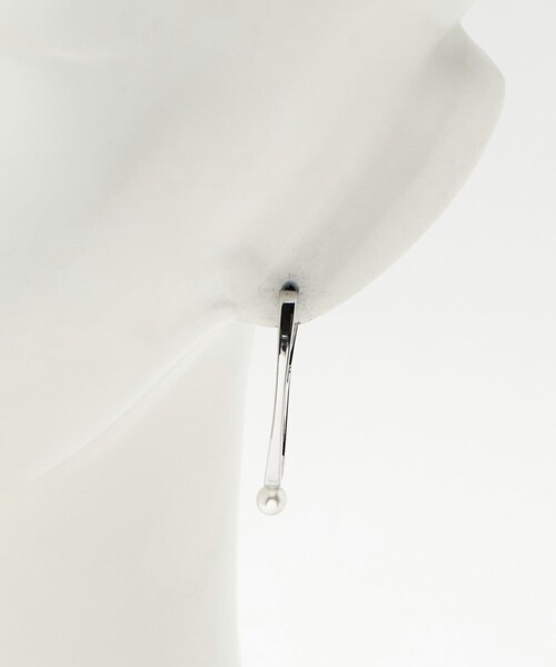 UNITED ARROWS（ユナイテッドアローズ）の「オーバルフープ&イミテーションパール ピアス（ピアス（両耳用）・レディース・シルバー・FREE）」の3枚目の写真