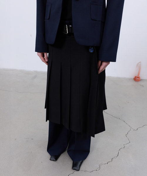 LCDC TM（エルシーディーシーティーエム）の「ASYMMETRIC PLEATED SKIRT (BLACK)（スカート・レディース・その他・SMALL/MEDIUM）」の6枚目の写真