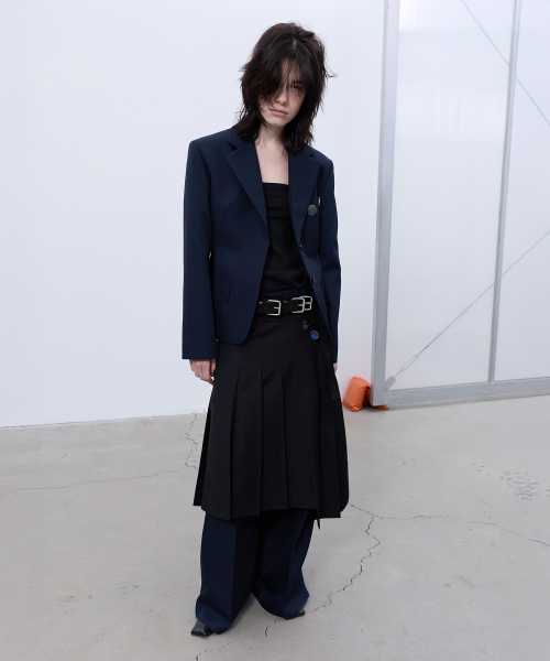 LCDC TM（エルシーディーシーティーエム）の「ASYMMETRIC PLEATED SKIRT (BLACK)（スカート・レディース・その他・SMALL/MEDIUM）」の10枚目の写真