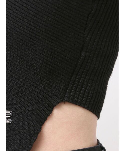 EMODA(エモダ)の「ワイドクロスクロップドニット(ニット/セーター・レディース・ブラック/グレー/ライム/アイボリー・FREE)」の5枚目の写真