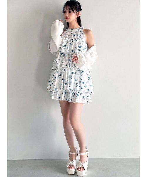 RESEXXY(リゼクシー)の「ツイスト厚底サンダル(サンダル・レディース・ブラック/アイボリー・LARGE/MEDIUM/SMALL)」の22枚目の写真