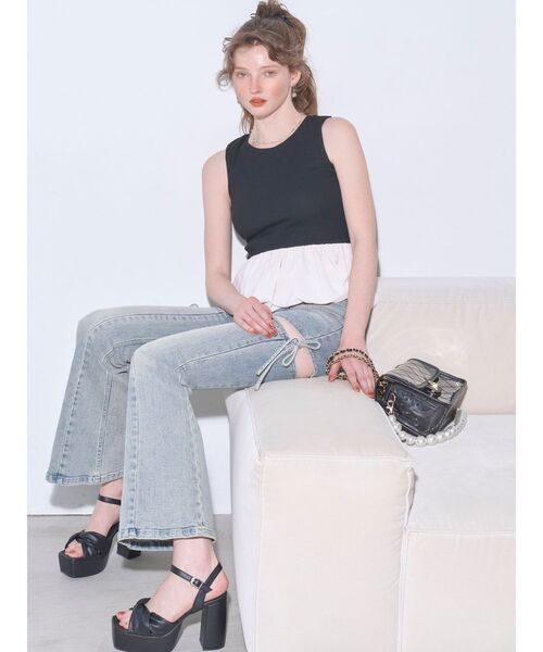 RESEXXY(リゼクシー)の「ツイスト厚底サンダル(サンダル・レディース・ブラック/アイボリー・LARGE/MEDIUM/SMALL)」の11枚目の写真