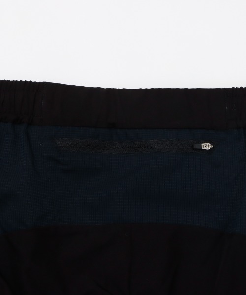 Champion(チャンピオン)の「チャンピオン LONG PANTS(その他パンツ・メンズ・ブラック・M/L/LL)」の4枚目の写真