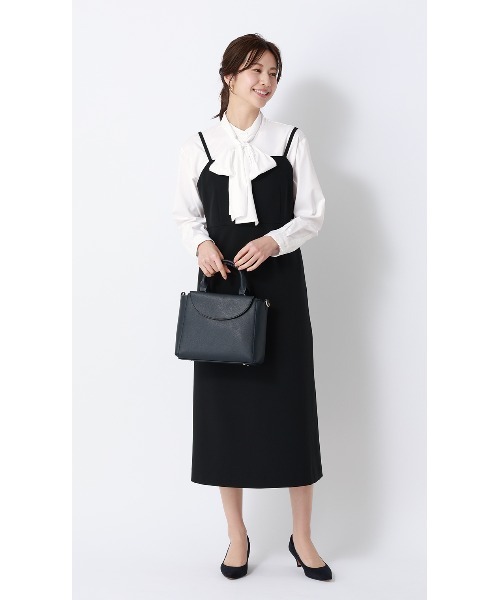 AOYAMA(アオヤマ)の「2通りの着こなしを楽しめる華やかトップス バンドカラーボウタイシャツ【長袖】【2WAY】(シャツ/ブラウス・レディース・ホワイト/ブルー・L/M)」の20枚目の写真
