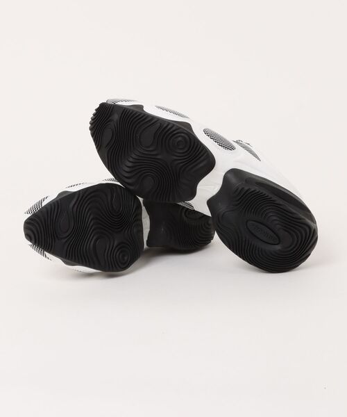 NIKE（ナイキ）の「NIKE WMNS AIR MAX MUSE II6282-100（スニーカー・レディース・ホワイト・23.5cm/24.5cm/23cm/24cm）」の3枚目の写真