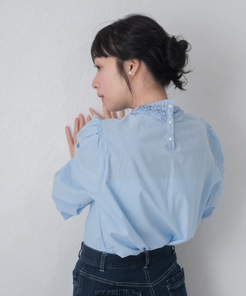 MISCH MASCH(ミッシュマッシュ)の「2026春夏新作 WEB限定 フリルスタンドカラーブラウス(シャツ/ブラウス・レディース・ホワイト/ブルー・フリ-)」の16枚目の写真