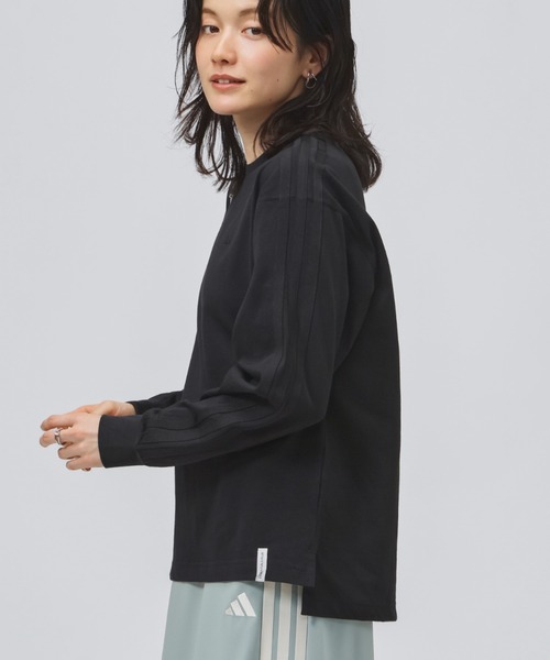adidas（アディダス）の「アディダス adidas エッセンシャル プラス スリー ストライプス ルーズ フィット 長袖 Tシャツ（Tシャツ/カットソー・レディース・ブラック/オフホワイト/ライトグリーン・S/M/L/XL）」の3枚目の写真