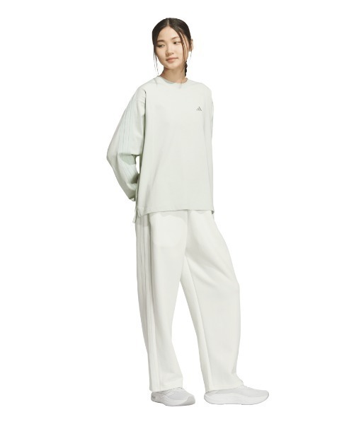 adidas（アディダス）の「アディダス adidas エッセンシャル プラス スリー ストライプス ルーズ フィット 長袖 Tシャツ（Tシャツ/カットソー・レディース・ブラック/オフホワイト/ライトグリーン・S/M/L/XL）」の19枚目の写真