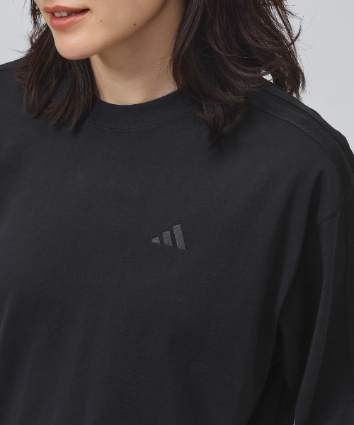adidas（アディダス）の「アディダス adidas エッセンシャル プラス スリー ストライプス ルーズ フィット 長袖 Tシャツ（Tシャツ/カットソー・レディース・ブラック/オフホワイト/ライトグリーン・S/M/L/XL）」の14枚目の写真