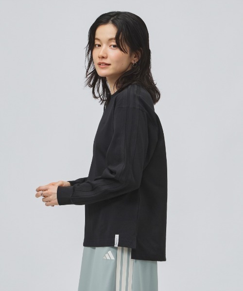 adidas（アディダス）の「アディダス adidas エッセンシャル プラス スリー ストライプス ルーズ フィット 長袖 Tシャツ（Tシャツ/カットソー・レディース・ブラック/オフホワイト/ライトグリーン・S/M/L/XL）」の9枚目の写真