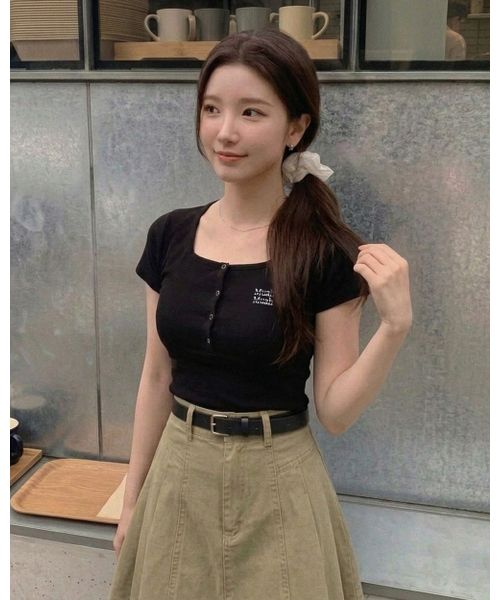 muahmuah（ムーアムーア）の「ヘンリーネックスクエアネック半袖Tシャツ[2色]（Tシャツ/カットソー・レディース・アイボリー/ブラック・FREE）」の20枚目の写真