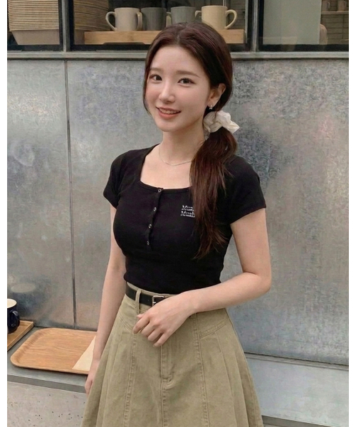 muahmuah（ムーアムーア）の「ヘンリーネックスクエアネック半袖Tシャツ[2色]（Tシャツ/カットソー・レディース・アイボリー/ブラック・FREE）」の21枚目の写真