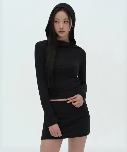 MUSINSA STANDARD WOMAN（ムシンサスタンダードウーマン）の「ウィメンズドレープフードパーカー長袖Tシャツ[ブラック]（パーカー・レディース・その他・LARGE/X-SMALL/SMALL/MEDIUM）」の2枚目の写真