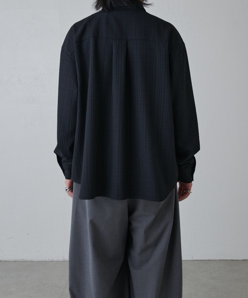 Lui's（ルイス）の「ラフネスシャツ（シャツ/ブラウス・メンズ・ブラック/ライトグレー・S/M）」の10枚目の写真