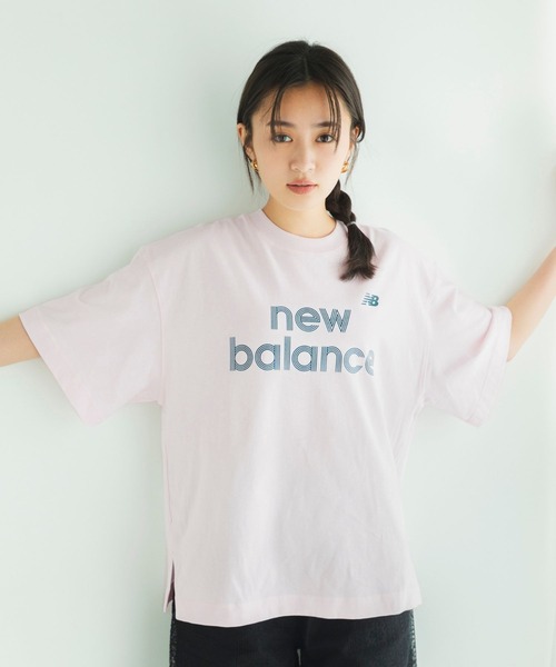 NEW BALANCE(ニューバランス)の「ジャージグラフィックTシャツ(Tシャツ/カットソー・レディース・ホワイト/ライトピンク/ブラック・X-LARGE/LARGE/MEDIUM/SMALL)」の1枚目の写真