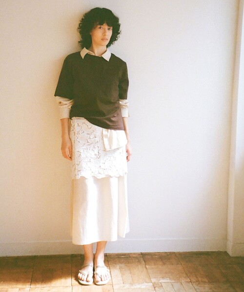 green label relaxing(グリーンレーベルリラクシング)の「<SEASONAL COLLECTION>2WAY レース キャミソール(シャツ/ブラウス・レディース・ホワイト/ブラック・FREE)」の5枚目の写真