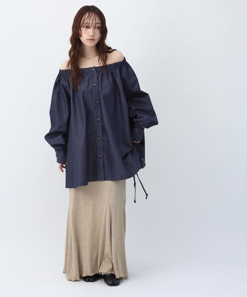 NOAHL(ノアル)の「【NOAHL】2WAYオフショルギャザーチュニックブラウス(シャツ/ブラウス・レディース・オフホワイト/インディゴブルー・FREE)」の20枚目の写真