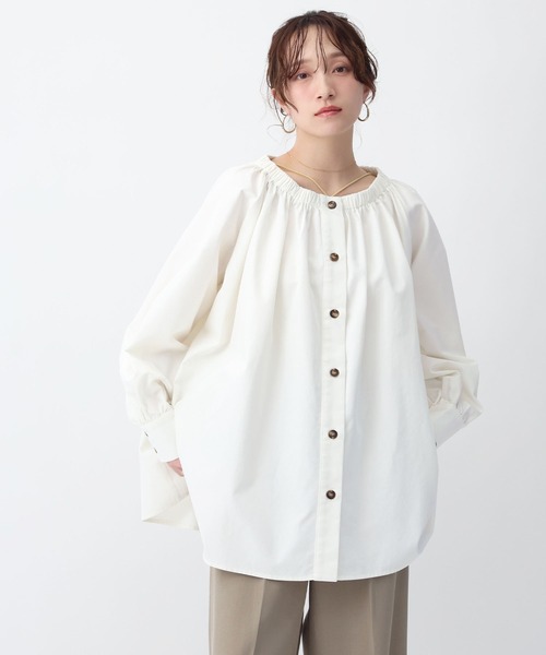 NOAHL(ノアル)の「【NOAHL】2WAYオフショルギャザーチュニックブラウス(シャツ/ブラウス・レディース・オフホワイト/インディゴブルー・FREE)」の9枚目の写真