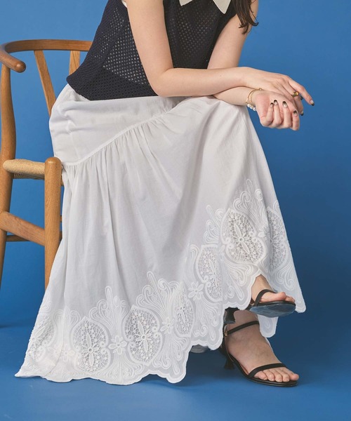 margaux（マルゴー）の「margaux 透け感スリットストライプスカート