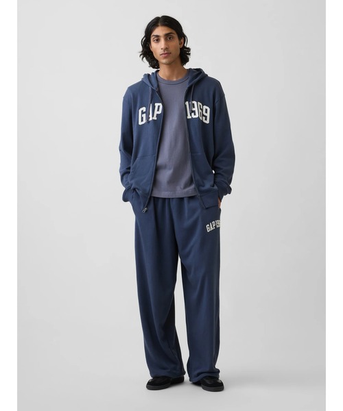 GAP（ギャップ）の「フレンチテリー リラックスフィット GAP1969ロゴ ジップアップパーカー（パーカー・メンズ・グレー/ネイビー/イエロー/ブラック/ブルー・XS/L/M/S/XL）」の7枚目の写真