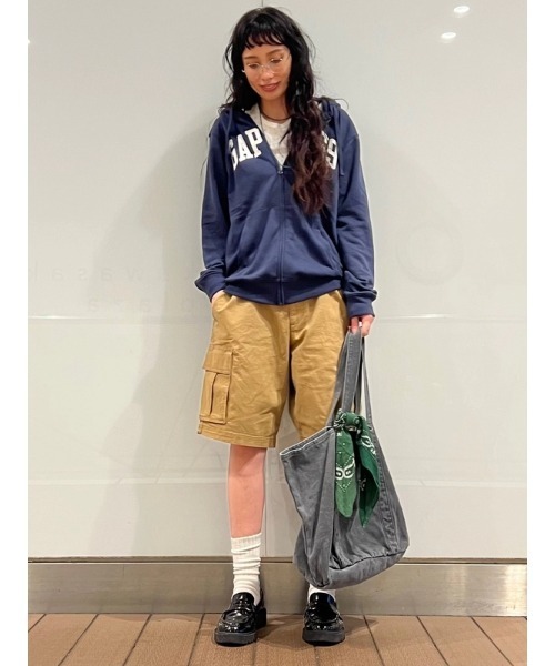 GAP（ギャップ）の「フレンチテリー リラックスフィット GAP1969ロゴ ジップアップパーカー（パーカー・メンズ・グレー/ネイビー/イエロー/ブラック/ブルー・XS/L/M/S/XL）」の21枚目の写真