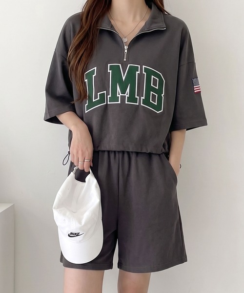 SpRay(スプレイ)の「【2WAY/トレンドストリート】ロゴ貼付ハーフZIPトップス(Tシャツ/カットソー・レディース・レッド/グリーン/オートミール/ネイビー/チャコールグレー・FREE)」の2枚目の写真