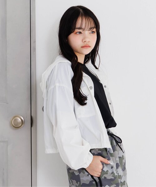 algy(アルジー)の「【UV/接触冷感/撥水】シアーパーカー(ナイロンジャケット・キッズ・サックスブルー/オフホワイト・130/140/150/160)」の2枚目の写真