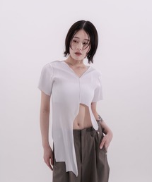 kotohayokozawa（コトハヨコザワ）の「CHOPPED TOP SHORTSLEEVE（キャミソール）」
