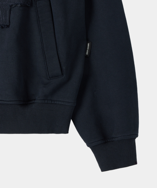 MAISON MINED(メゾンミネド)の「DOODLE HEART APPLIQUE HOOD ZIP UP NAVY(パーカー・メンズ・その他・MEDIUM/LARGE/SMALL)」の9枚目の写真