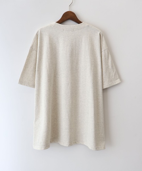 SpRay（スプレイ）の「【大人可愛い/ワンポイント】うさぎ刺繍 Ｔシャツ（Tシャツ/カットソー・レディース・アイボリー/オートミール/スミクロ・FREE）」の11枚目の写真