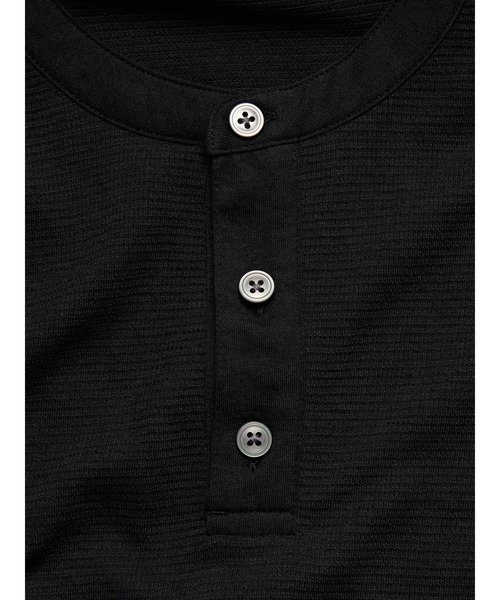 Banana Republic（バナナリパブリック）の「ソフト ヘンリー Tシャツ（Tシャツ/カットソー・メンズ・グリーン/アイボリー/ブラック・S/M/L/XL）」の7枚目の写真