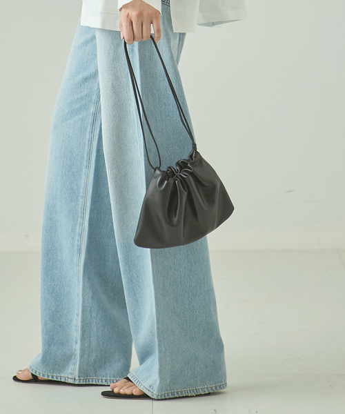 NOTHING WRITTEN(ナッシングリトゥン)の「《追加2》NOTHING WRITTEN/ナッシングリトゥン NELLA STRAP BAG バッグ(ショルダーバッグ・レディース・ブラック・FREE)」の4枚目の写真