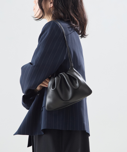 NOTHING WRITTEN(ナッシングリトゥン)の「《追加2》NOTHING WRITTEN/ナッシングリトゥン NELLA STRAP BAG バッグ(ショルダーバッグ・レディース・ブラック・FREE)」の5枚目の写真