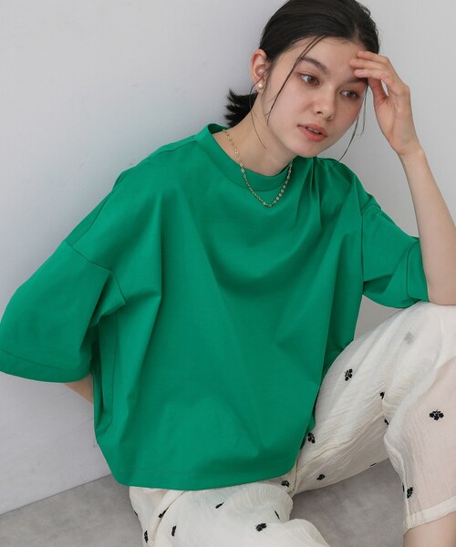 Dessin(デッサン)の「【新色追加/体型カバー】美光沢カットソーボクシーシルエット(Tシャツ/カットソー・レディース・ライトブルー/ホワイト系/ナチュラル/チャコールグレー/ブルー/グリーン/レンガ/ブラック/キャメル・03/02/01)」の5枚目の写真