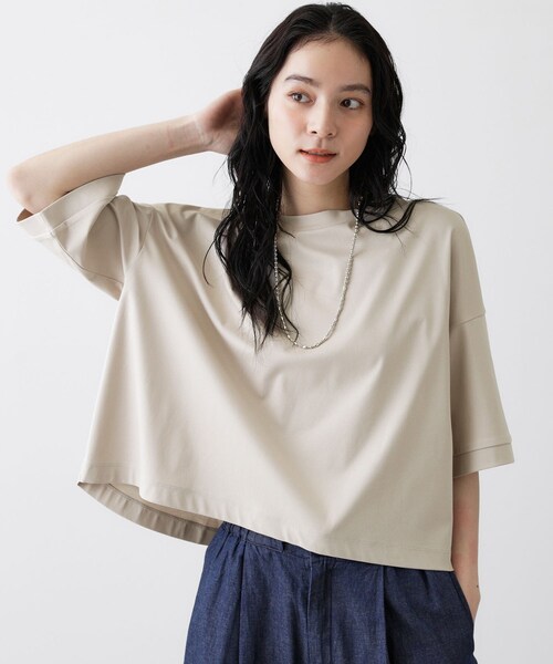 Dessin(デッサン)の「【新色追加/体型カバー】美光沢カットソーボクシーシルエット(Tシャツ/カットソー・レディース・ライトブルー/ホワイト系/ナチュラル/チャコールグレー・03/02/01)」の14枚目の写真