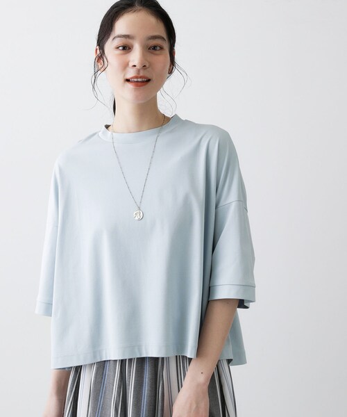 Dessin(デッサン)の「【新色追加/体型カバー】美光沢カットソーボクシーシルエット(Tシャツ/カットソー・レディース・ライトブルー/ホワイト系/ナチュラル/チャコールグレー・03/02/01)」の20枚目の写真